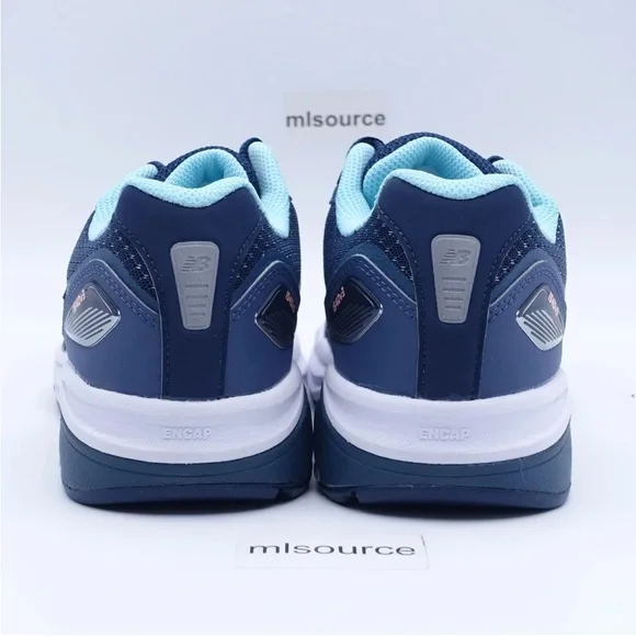 13 D Womens New Balance 1540 V3 - Picture 3 of 3